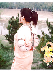 Chinese bundling old photos