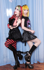 Julia punk handcuffed her friend