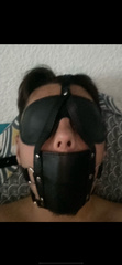 Self gagged