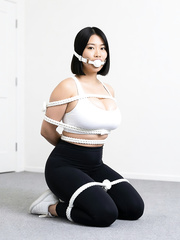 Curvy Asian Bound in Black Leggin