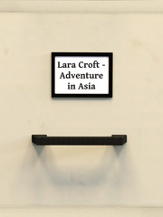 Lara croft - Adventure in asia