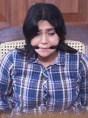 Cleave gag