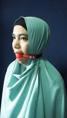 Tudung bondage