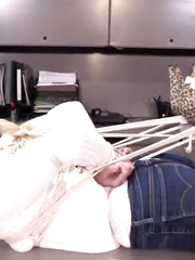 Dakota get a extremely tight hogtie