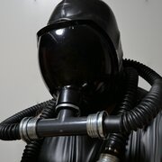 Latexfreund910